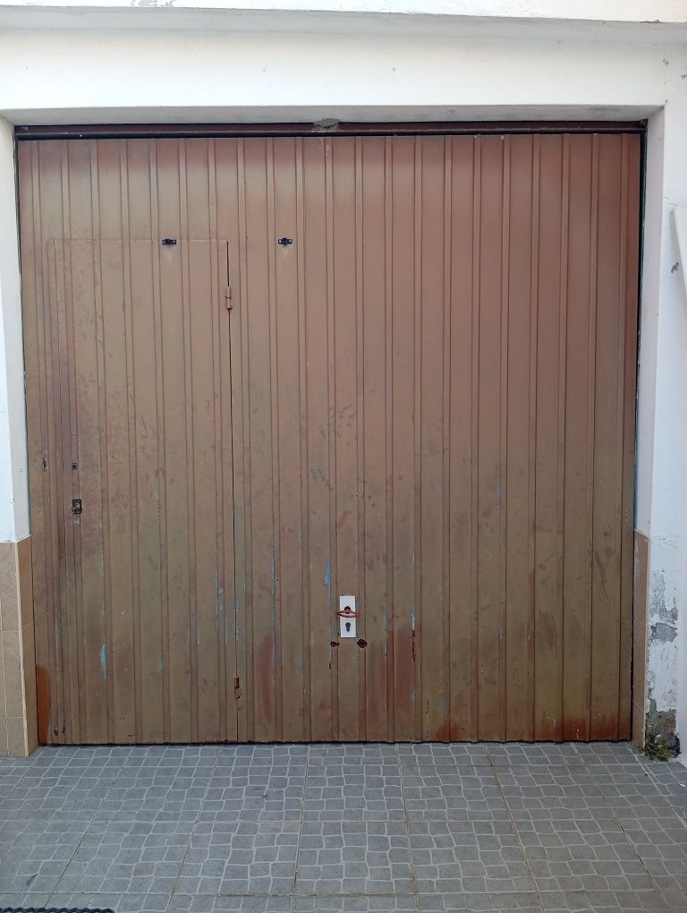 Portão basculante
