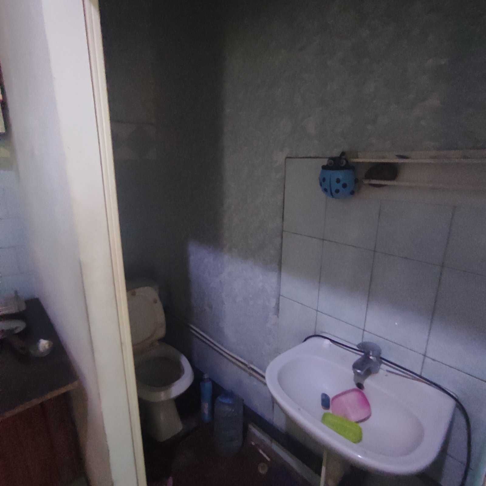 Пів спарки радянський стан 52м², ділянка 4 сот Винники Галицька 59999$