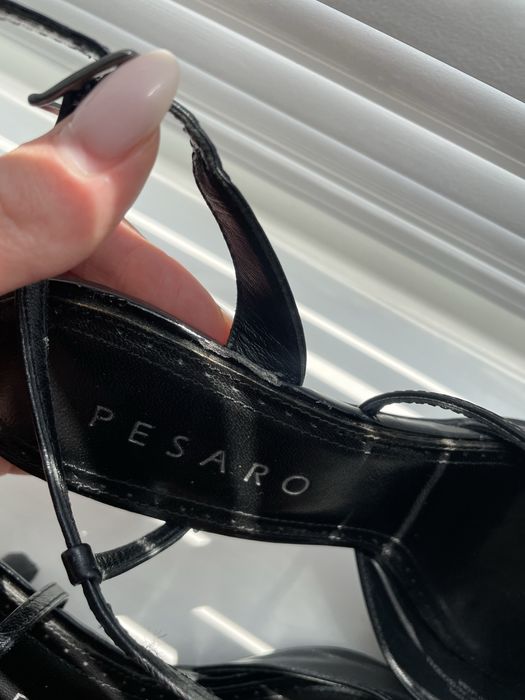 Туфлі мюлі чорні закритий ніс низький каблук pesaro