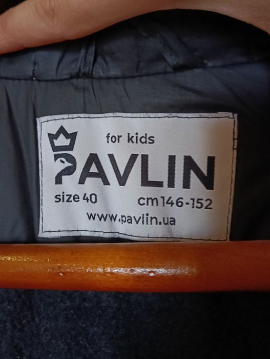 Продам куртку на дівчинку.