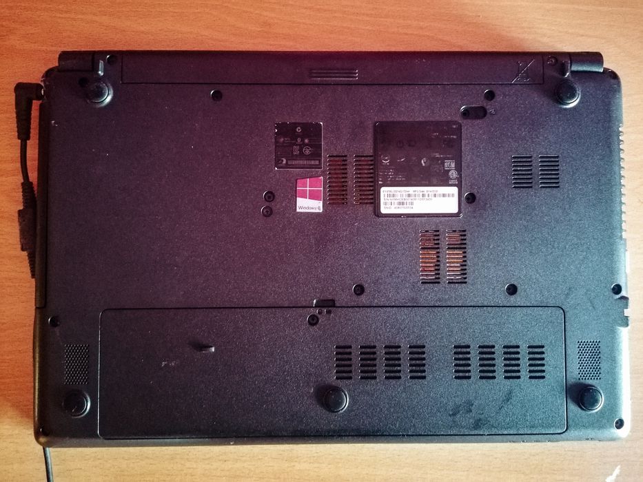 Portátil Acer Aspire E1 570-G