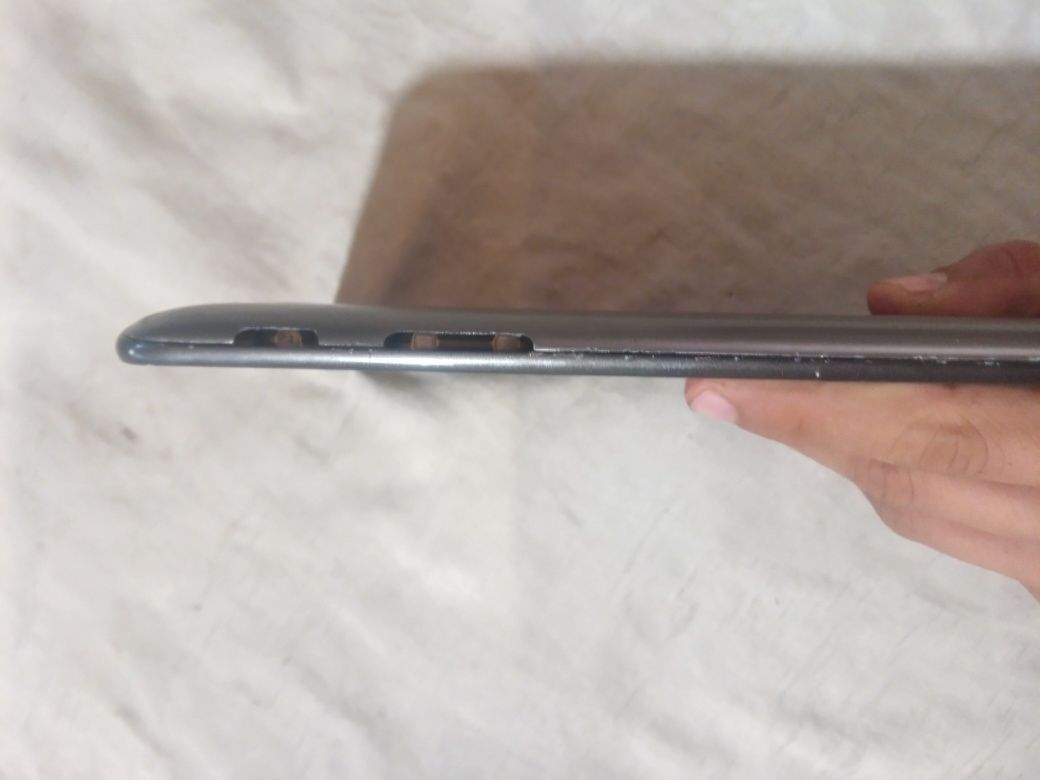 Планшет Samsung Galaxy Tab 2 7.0 3G GT-P3100