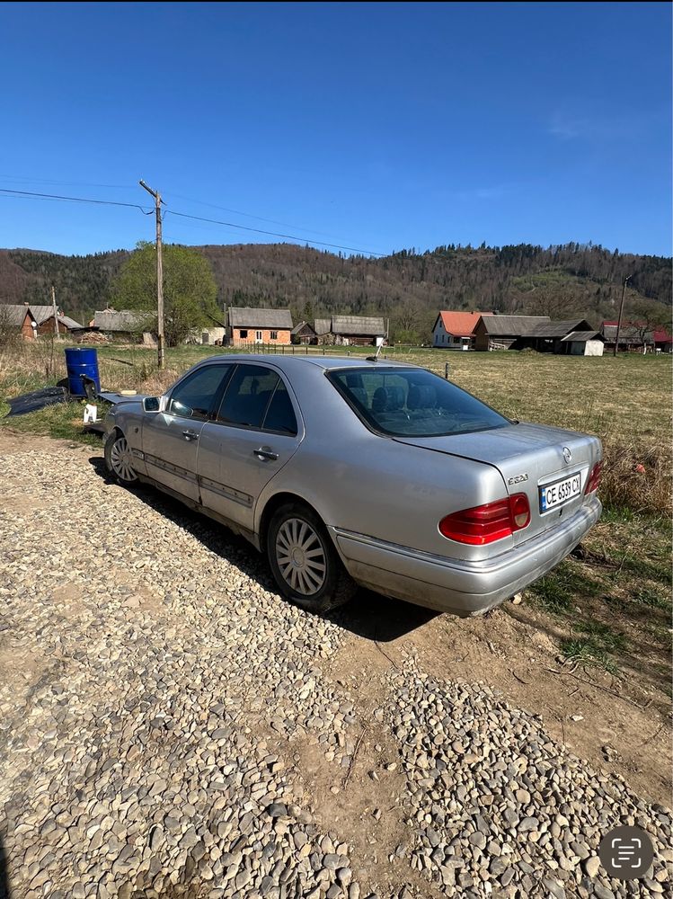 Капот w210 доресталінг/ресталінг Mercedes Benz/Мерседес Бенз Розборка