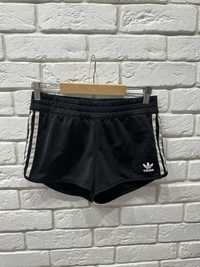 Szorty Adidas Originals Regular Short