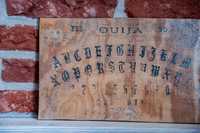 Ouija prezent spirytyzm wywoływanie duchów halloween gra planszowa