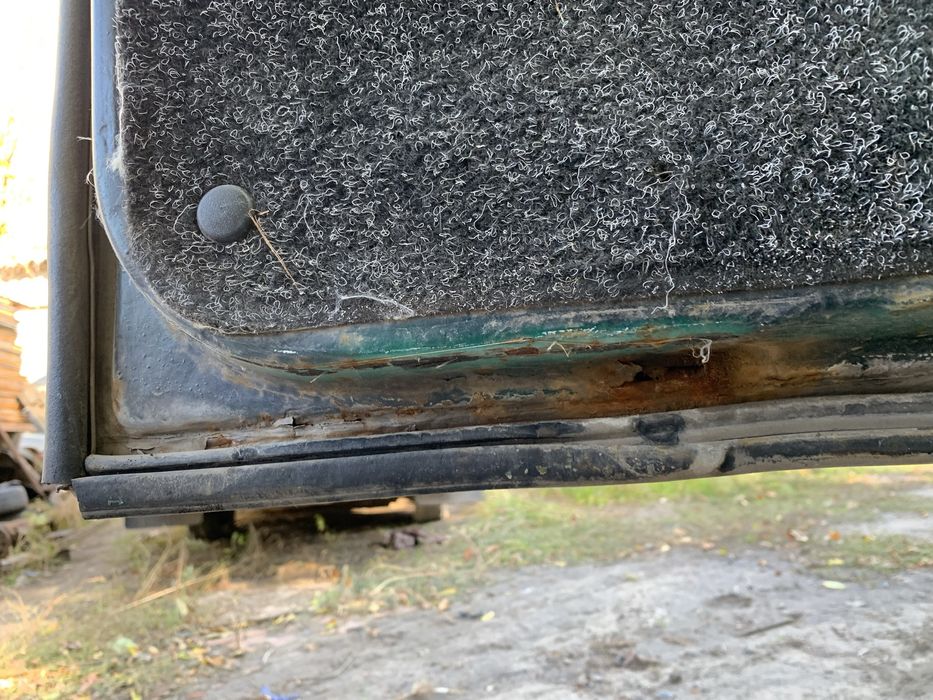 Задняя дверь УАЗ Хантер