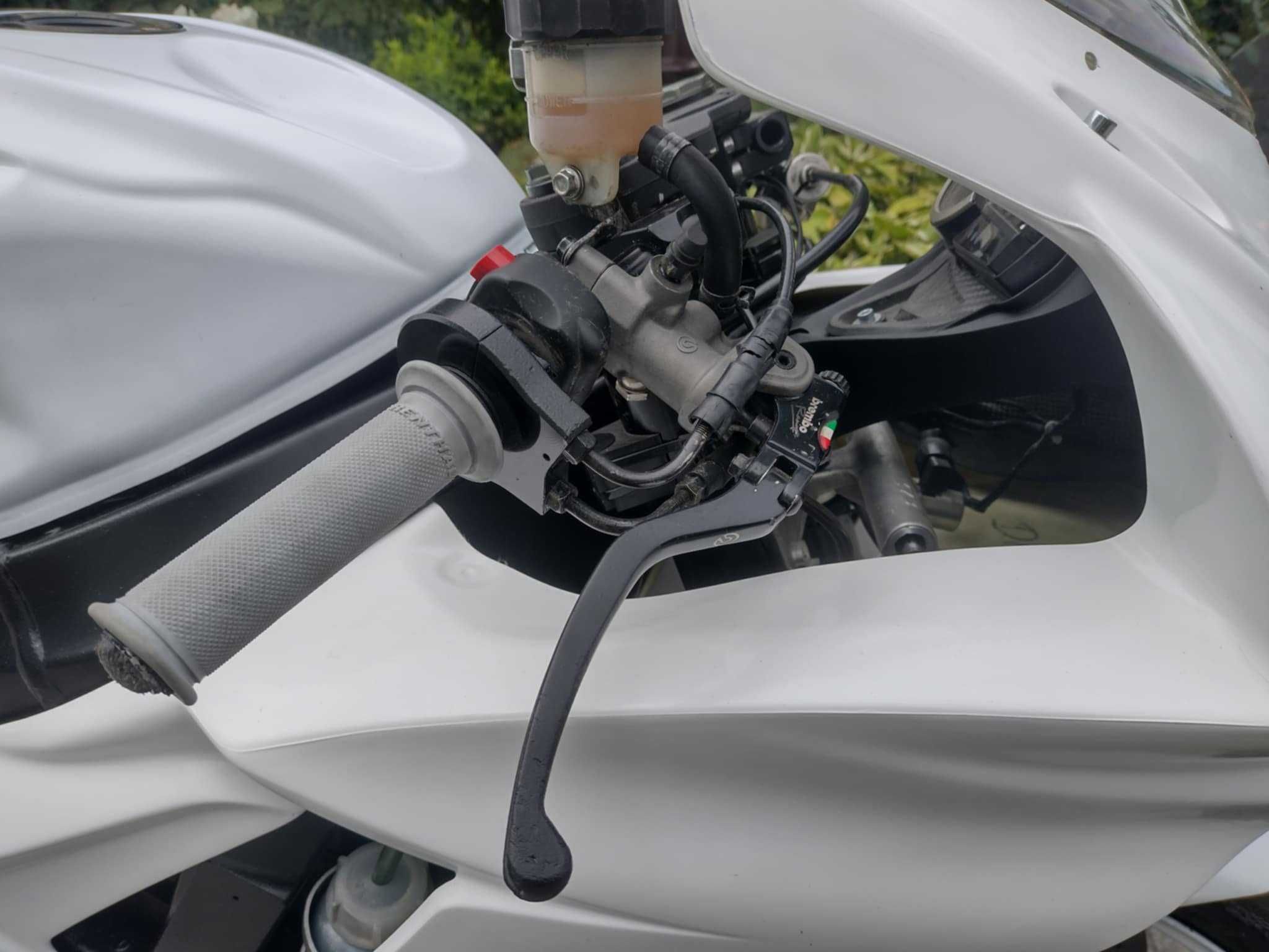 Suzuki GSXR 600 L5 2015 Ohlins tor torowka torowanie r6 zx6r