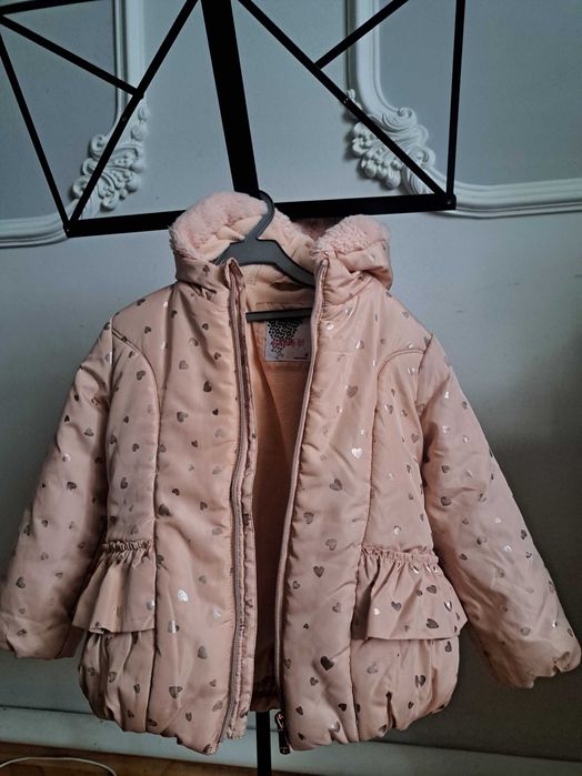 Зимова куртка для дівчинки 4 років