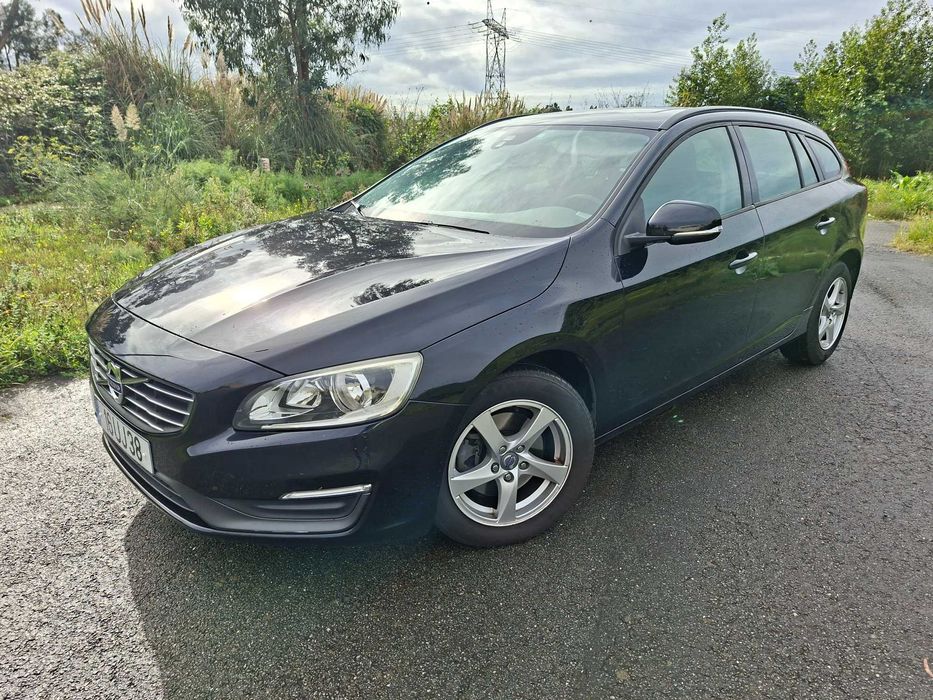 Volvo V60 D2 Hdi cx automa