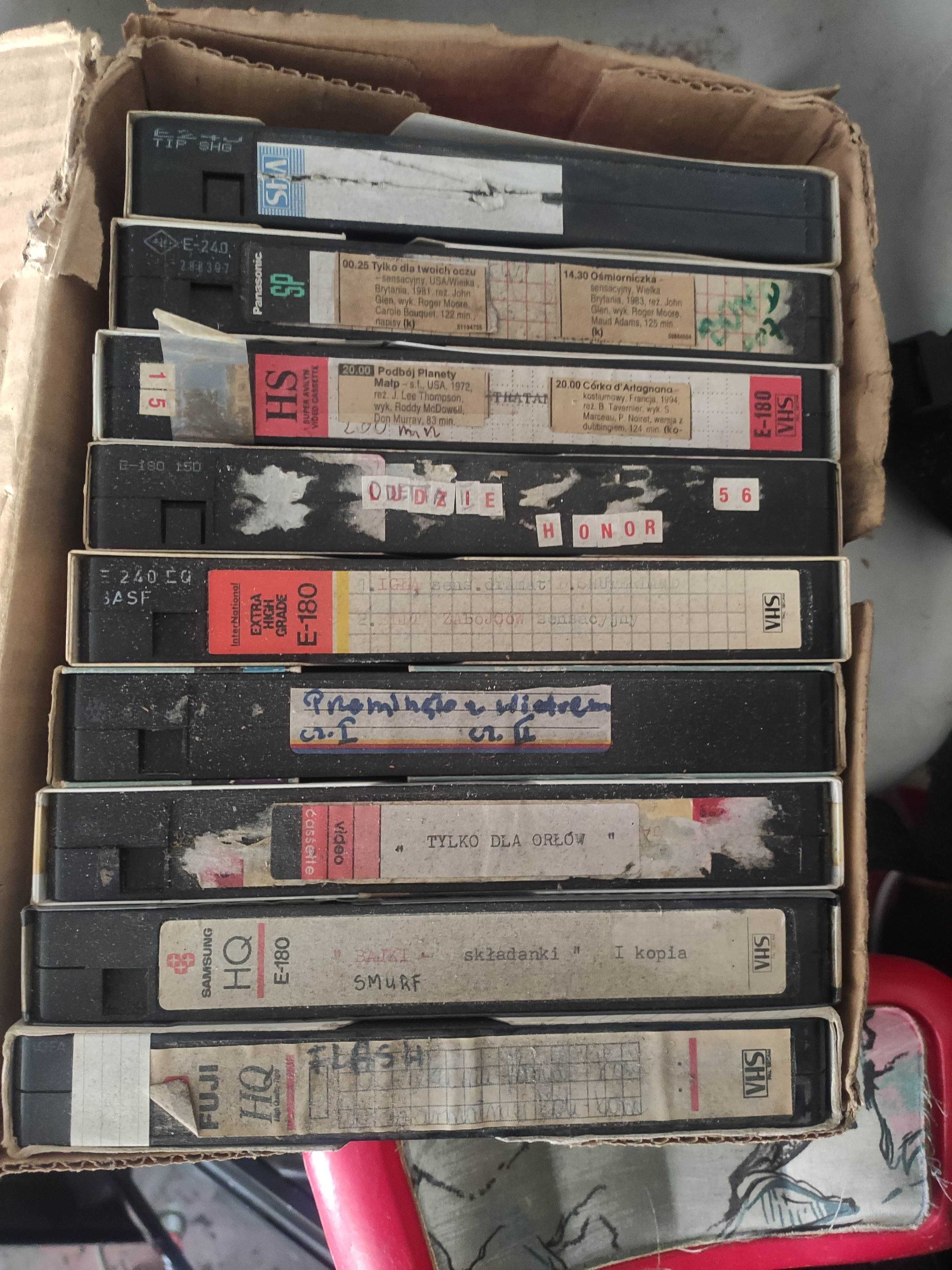 kasety VHS , 2 zł