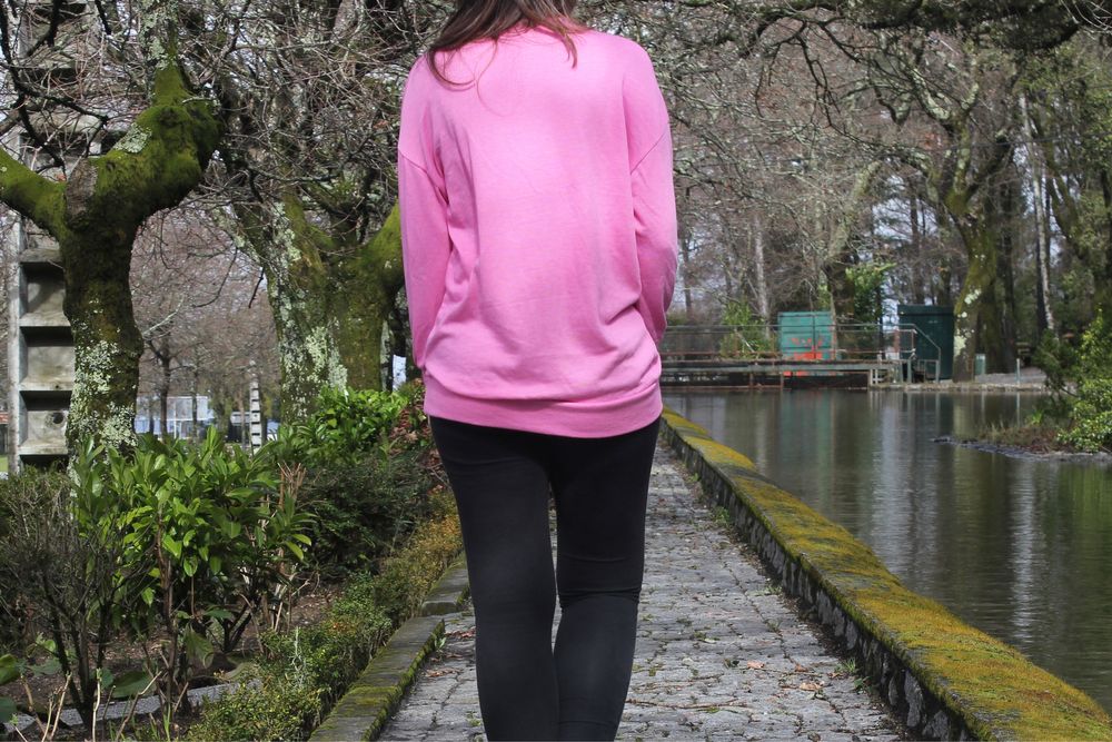 Sweater rosa letras