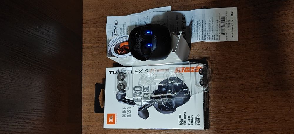 Продам новые наушники JBL Tune Flex 2