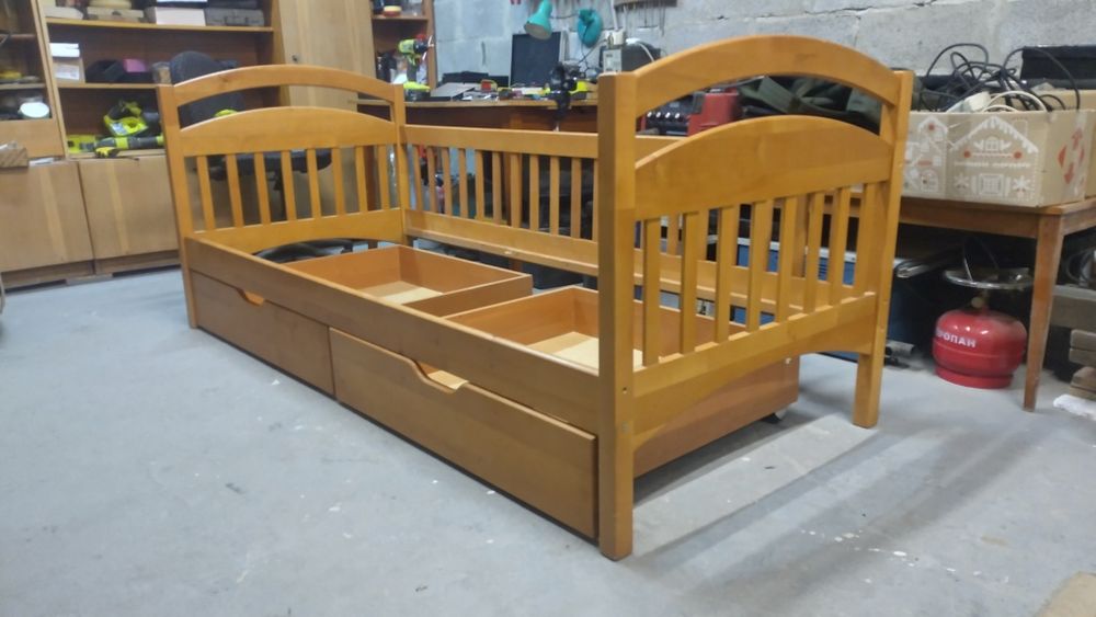 Ліжко Аріна Вільха