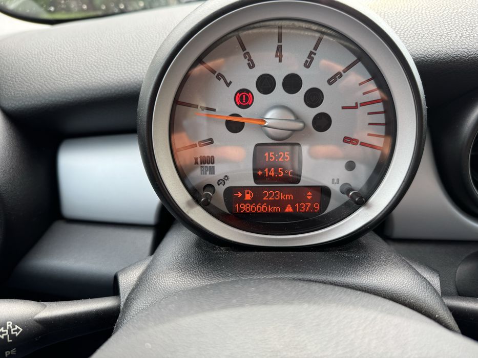 Mini one 1.4 benzyna 2008 grudzień sprowadzony  po oplatach