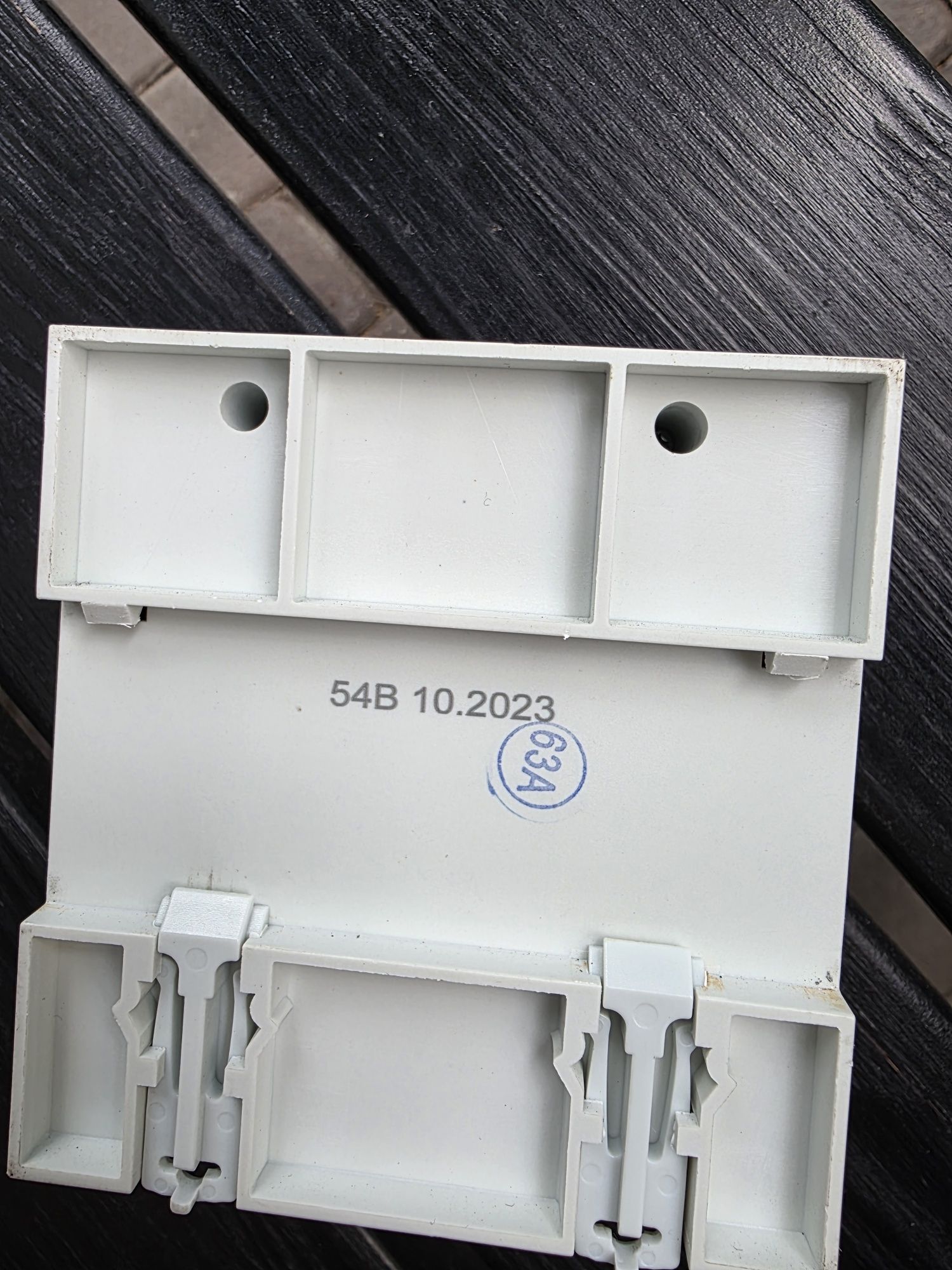 Реле контролю напруги та струму  RKV 4P 63A