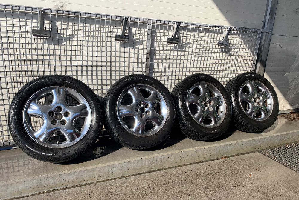 Felgi Aluminiowe R16 6J 5X100 ET 40 Chrom + Opony 205 55 R16 CHRYSLER