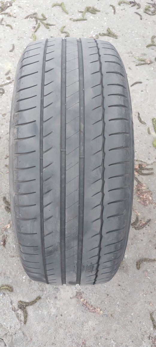 Продам шины 215/55R16