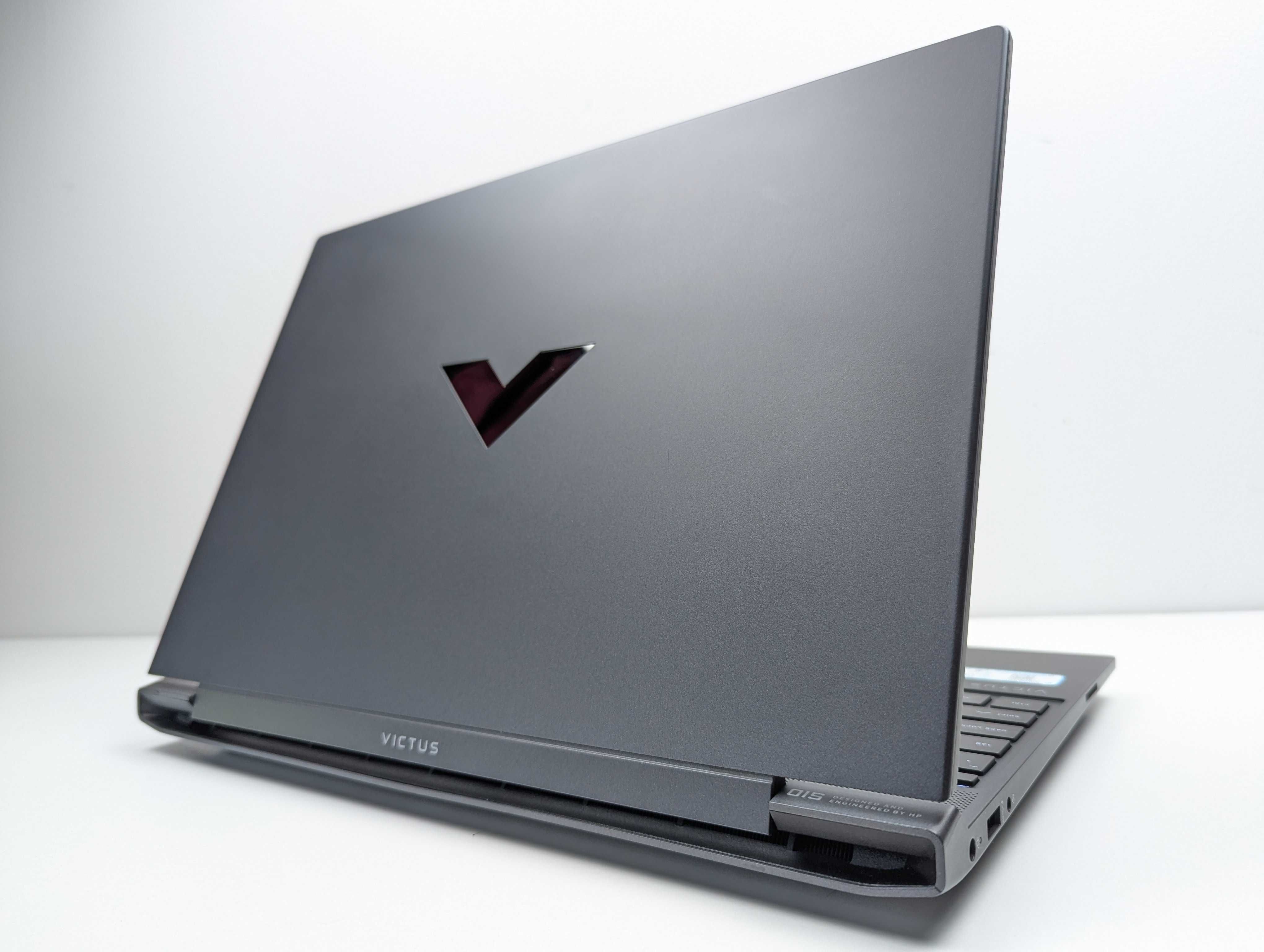LAPTOP GAMINGOWY HP Victus 15 RX 6500M Ryzen 5 5600H komputer