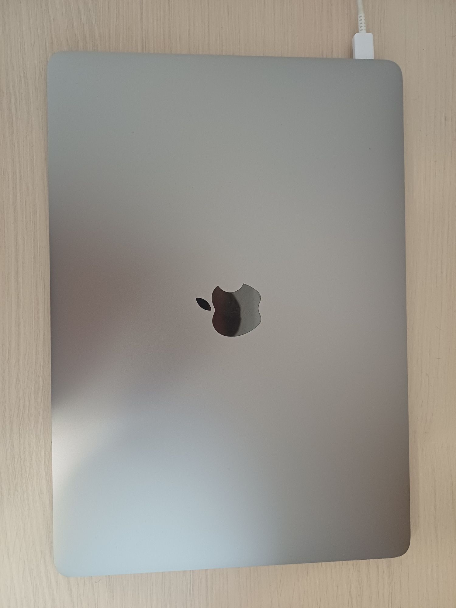 Macbook pro 2017 i5 128gb ПРОБЛЕМА С ЕКРАНОМ(мерцает)