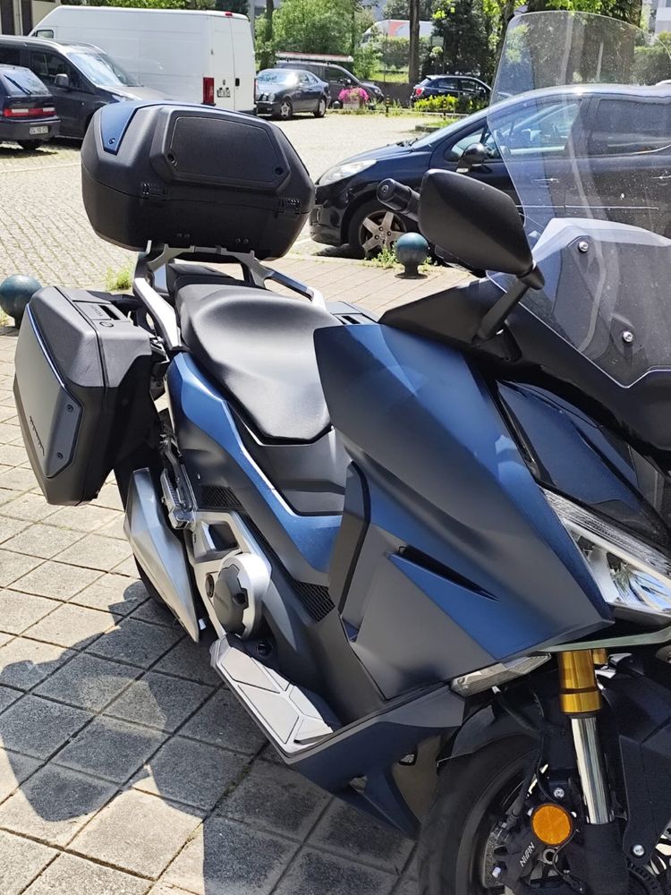 Honda Forza 750