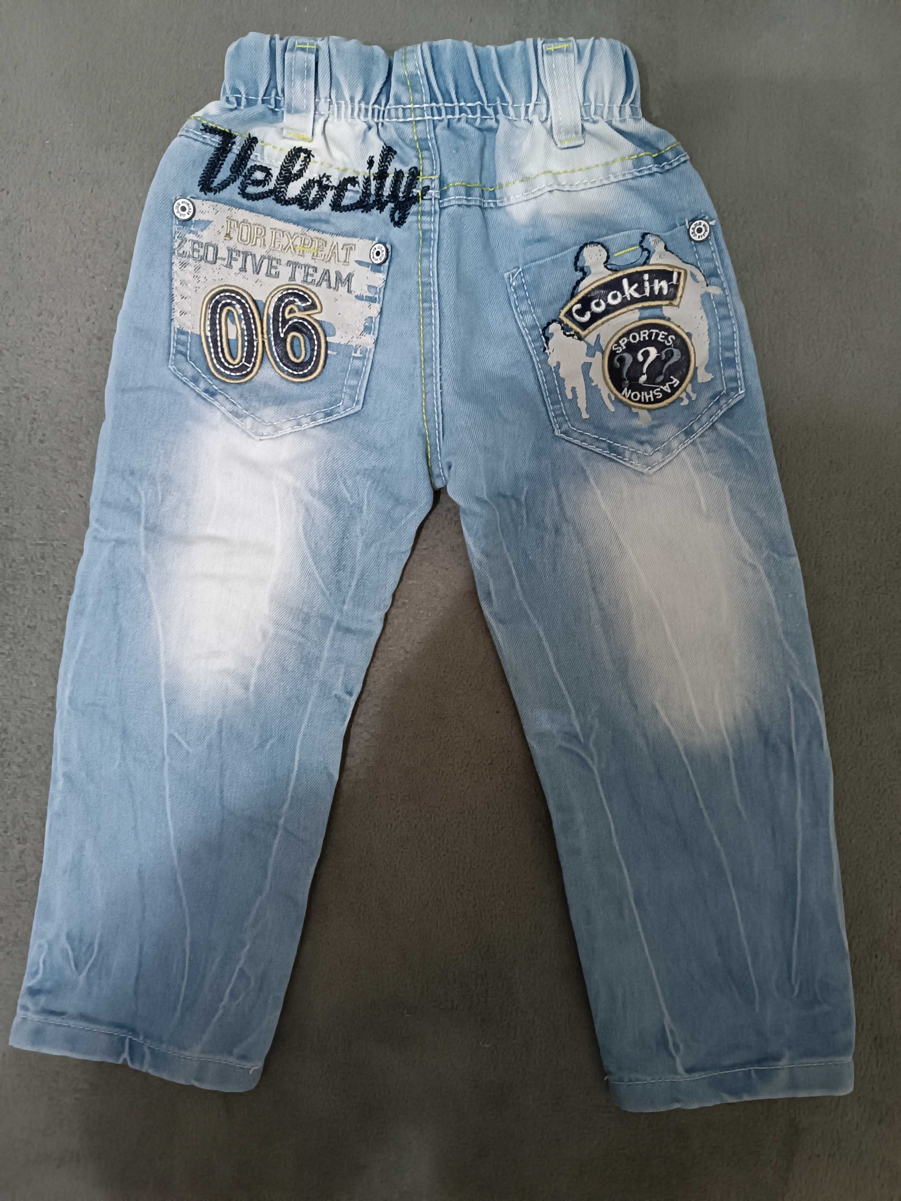 Spodnie jeansy chłopięce 104, ekspresowa wysyłka