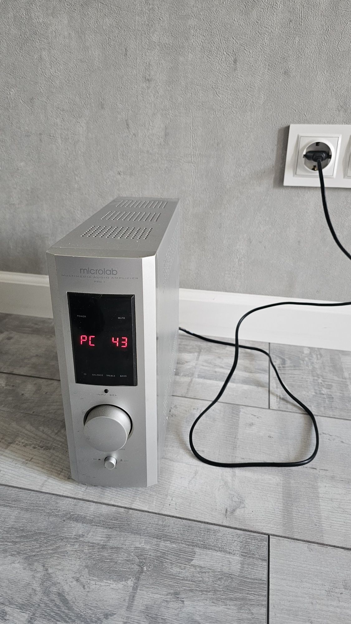 Колонки Microlab PRO 1