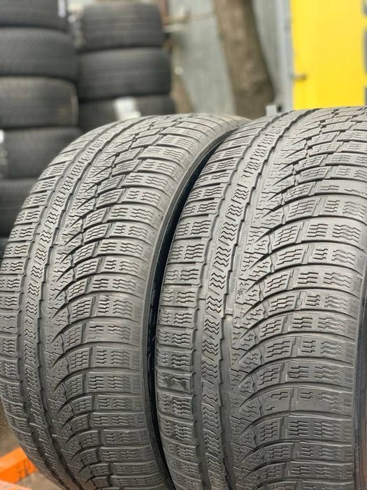 Шини зимові 2шт 255/40 R19 Nokian WRA4