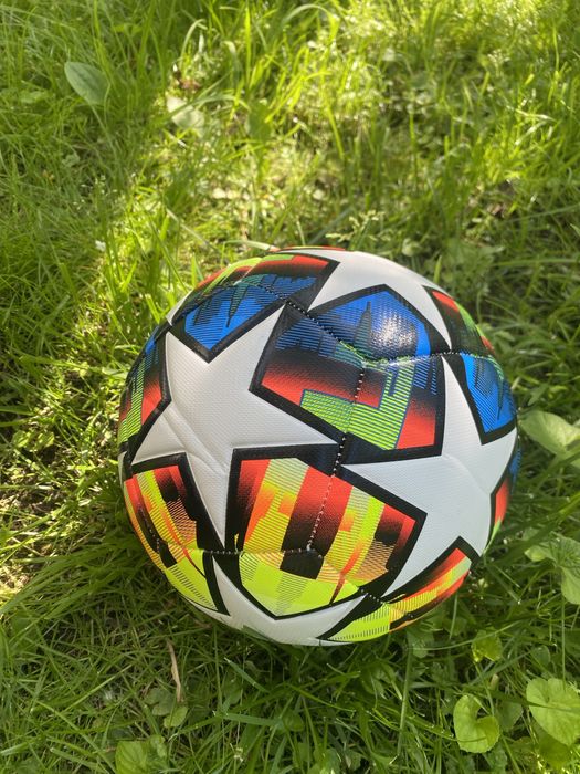 Мяч футбольный ліга чемпіонів розмір 5 міцне покриття Розпродаж