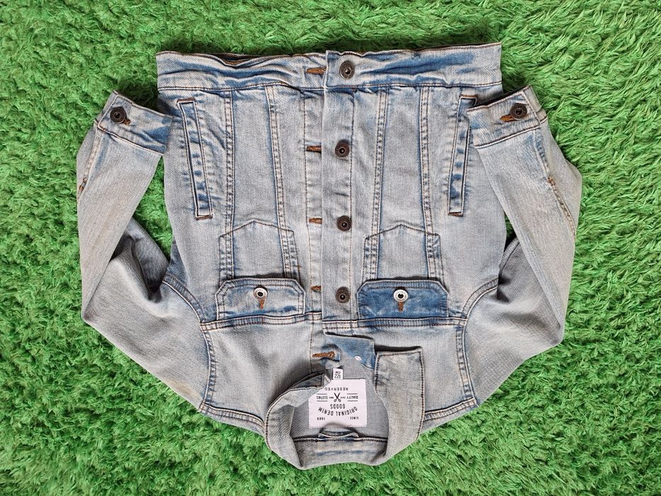 Kurtka jeansowa dla chłopca Reserved.