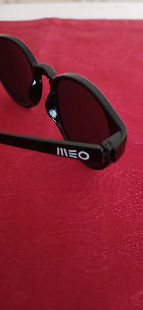Óculos de sol, Meo, novos