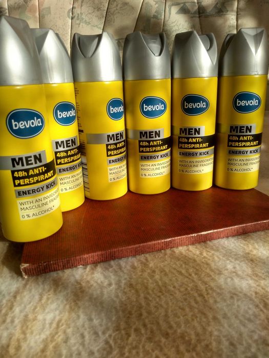 Męski antyperspirant Bevola 200 ml zestaw 6 sztuk.