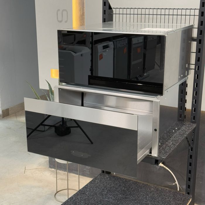 Підігрів посуду та їжі ESW7020.