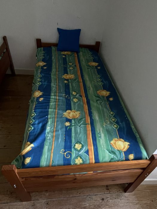 3 Camas solteiro 1 com gavetão