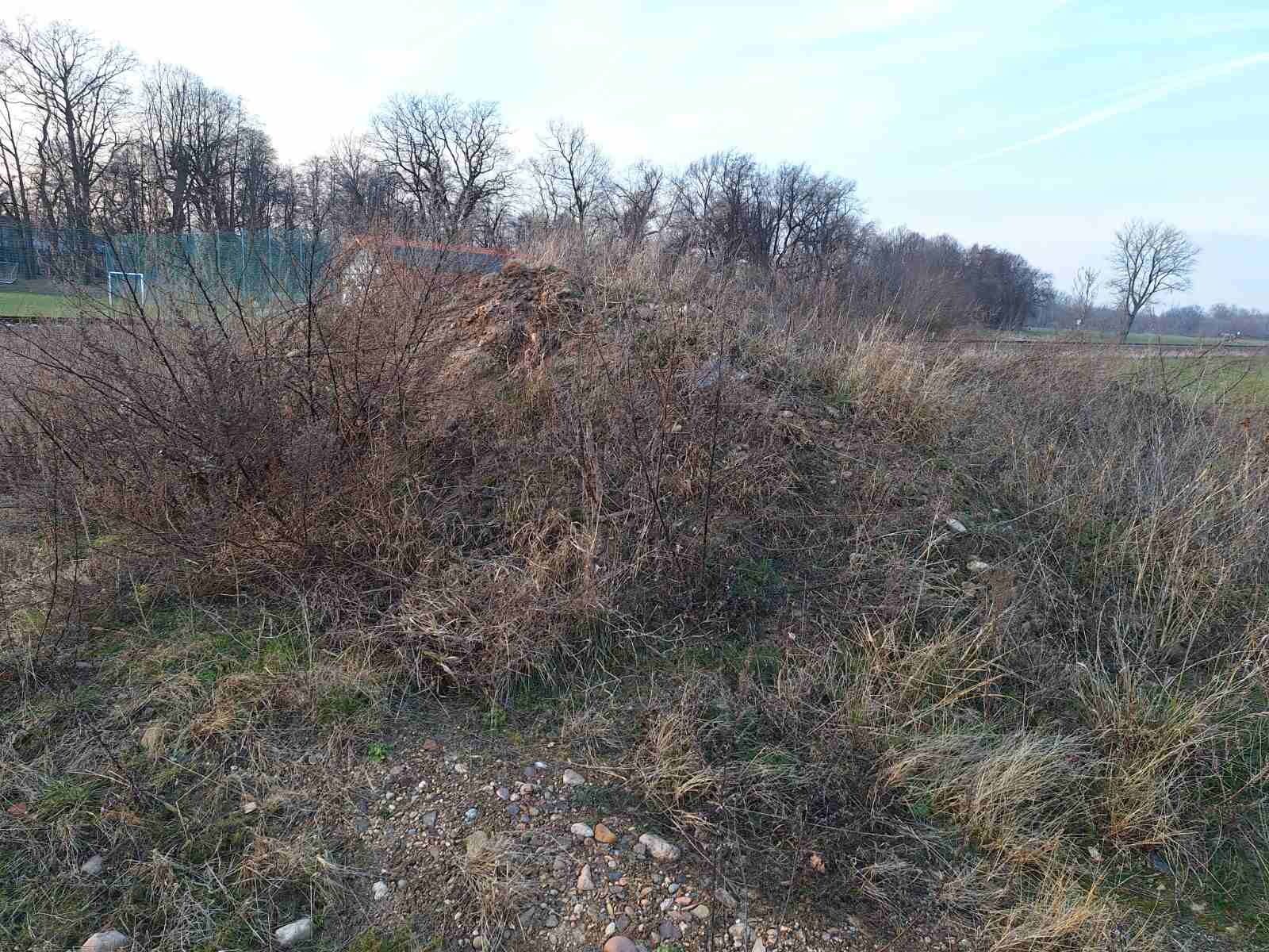 Oddam ziemię na podbudowę, ziemia Burkatów Świdnica