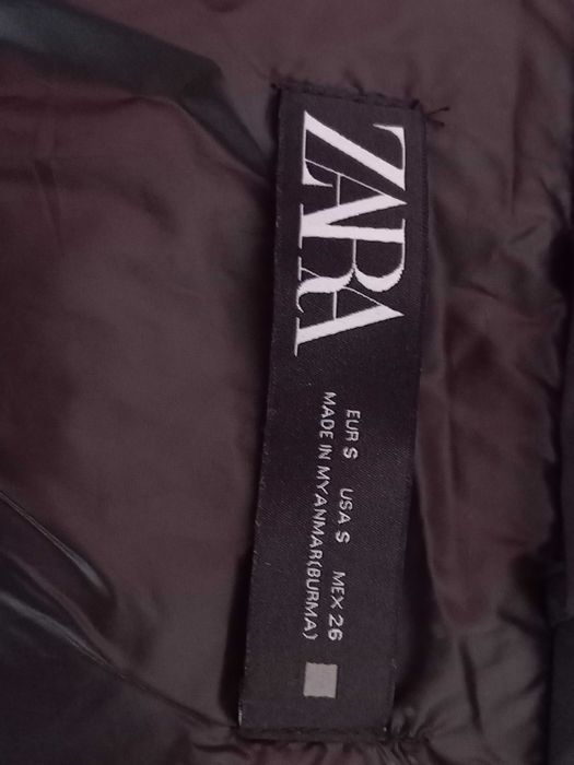 (NOVO C/ ETIQUETA, PORTES GRÁTIS) ZARA: Casaco de Penas c/ Capuz Preto