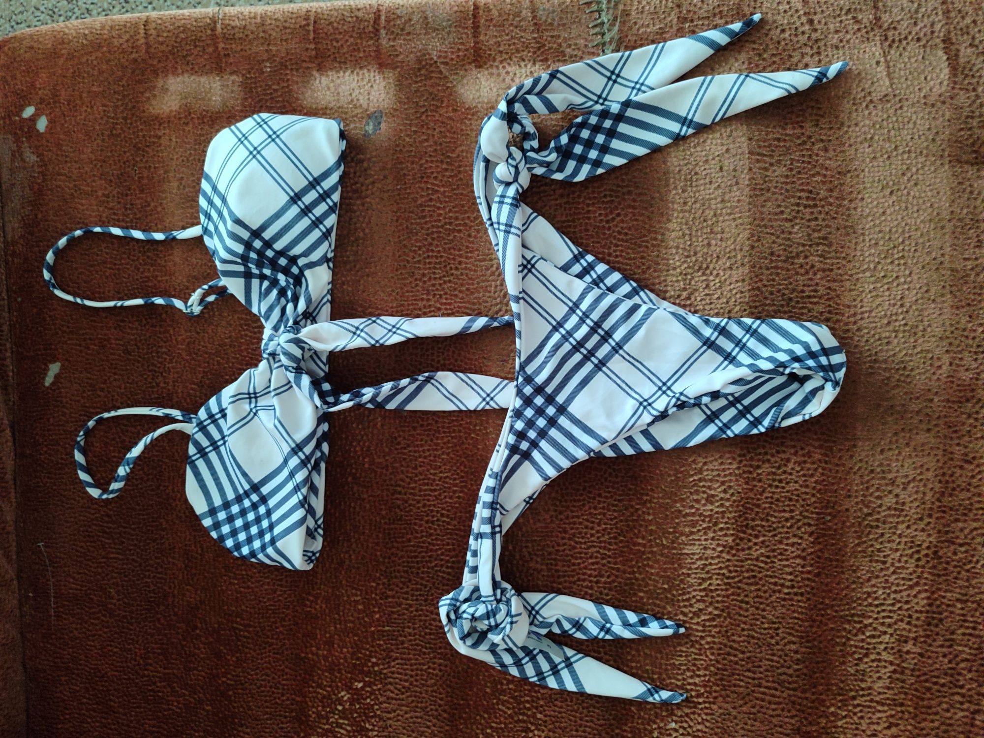 2 Купальника женского.