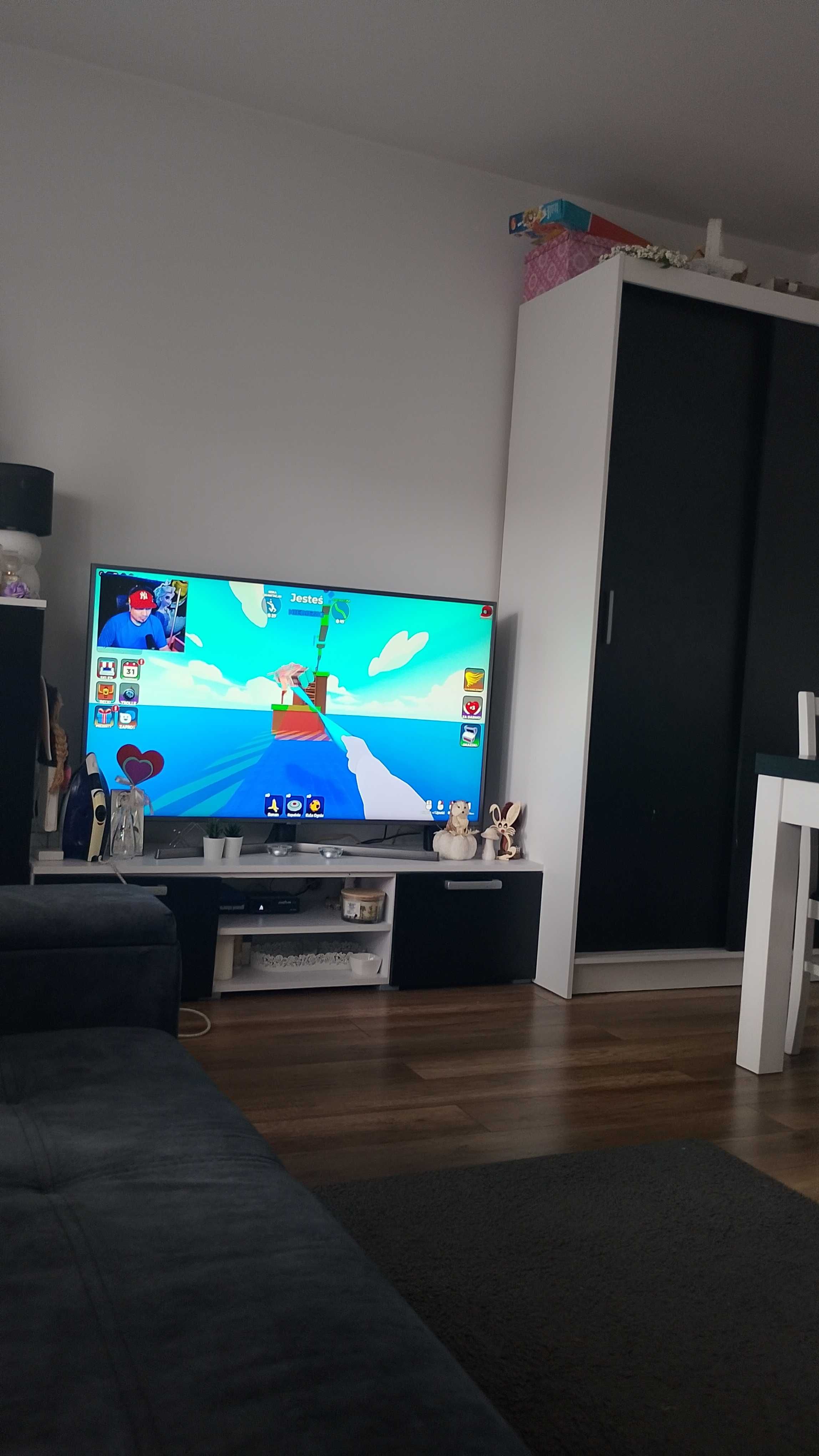 Sprzedam zestaw Mebli