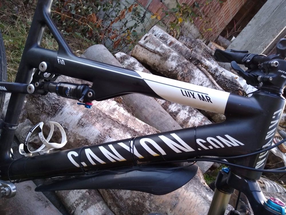 Rower canyon F10 DH carbon full suspension stan super jedyny polecam