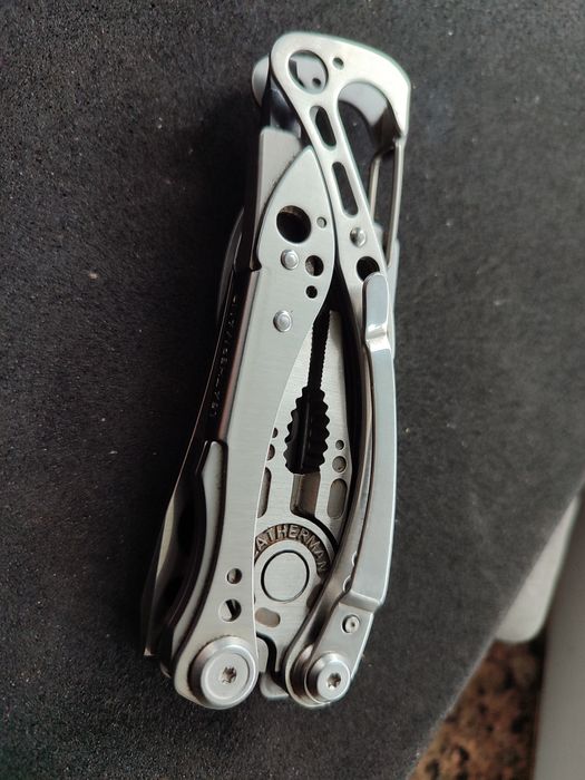 Мультитул Leathermann  Skeletool made in Usa