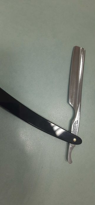 Продам опасную бритву