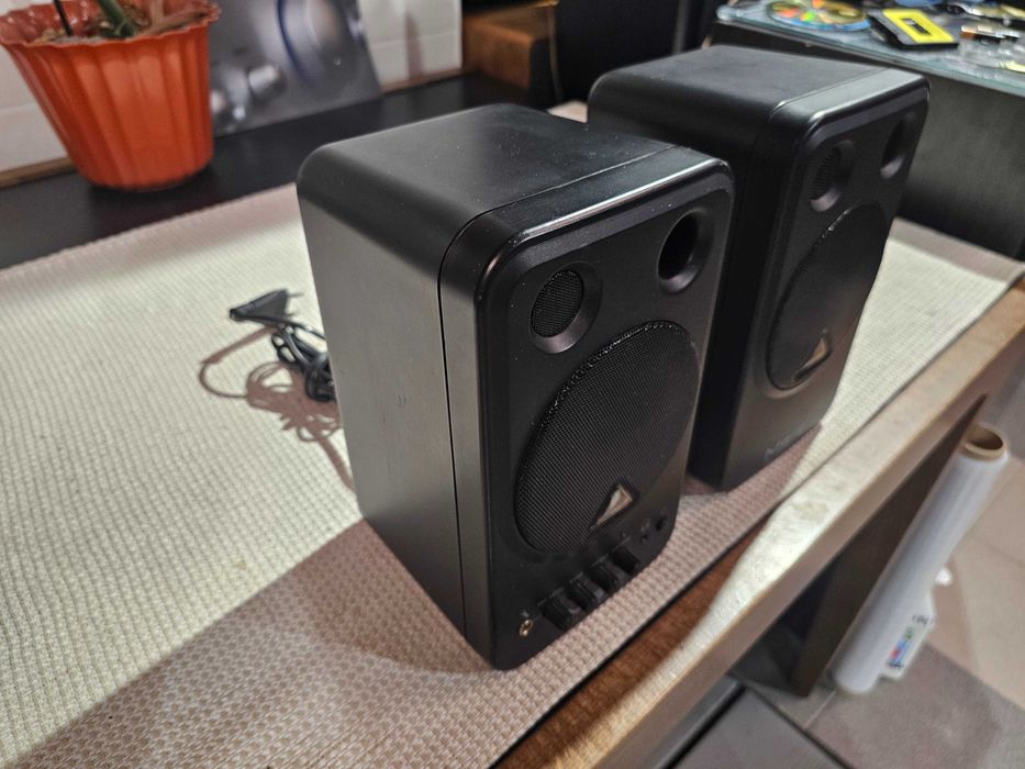 Монітори Behringer MS16