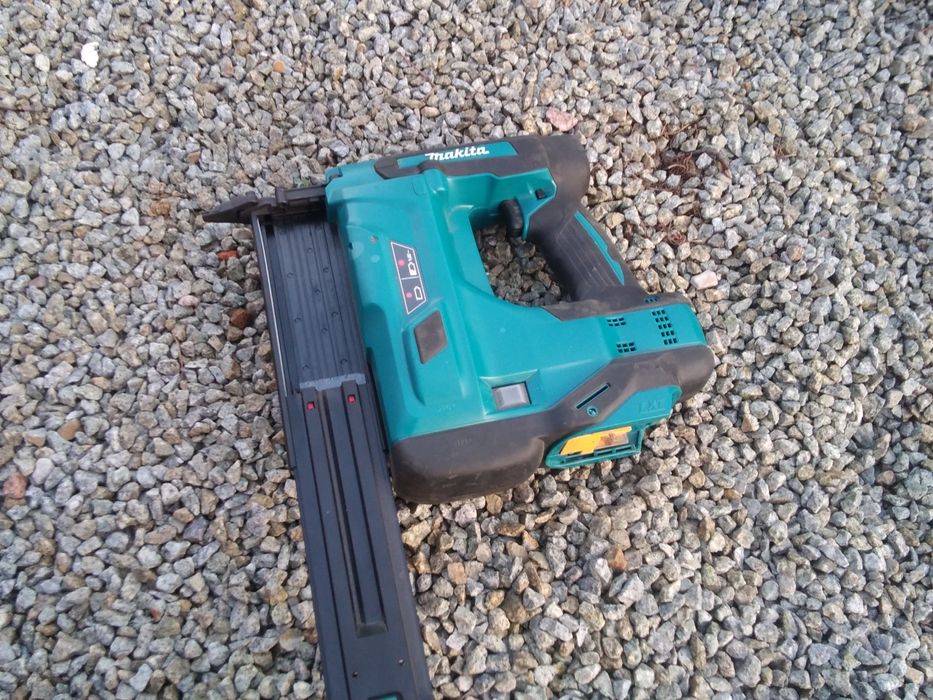 Akumulatorowa Sztyfciarka Makita DBN500