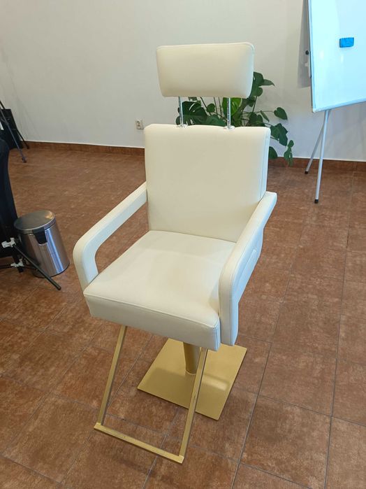 Fotel kosmetyczny, krzesło do stylizacji brwi, makijażu