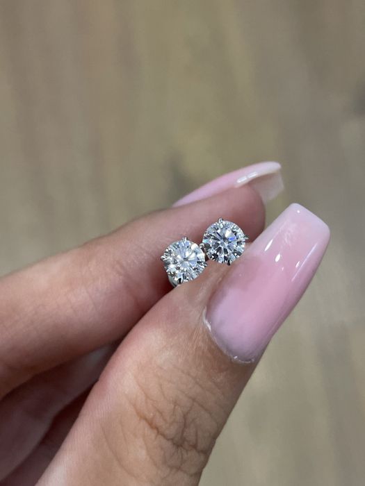 Серьги - гвоздики в золоте 585, муассанит 0.50ct GRA