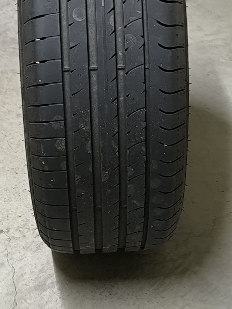 Vendo conjunto de 4 jantes BUTZI 18" com pneus em bom estado