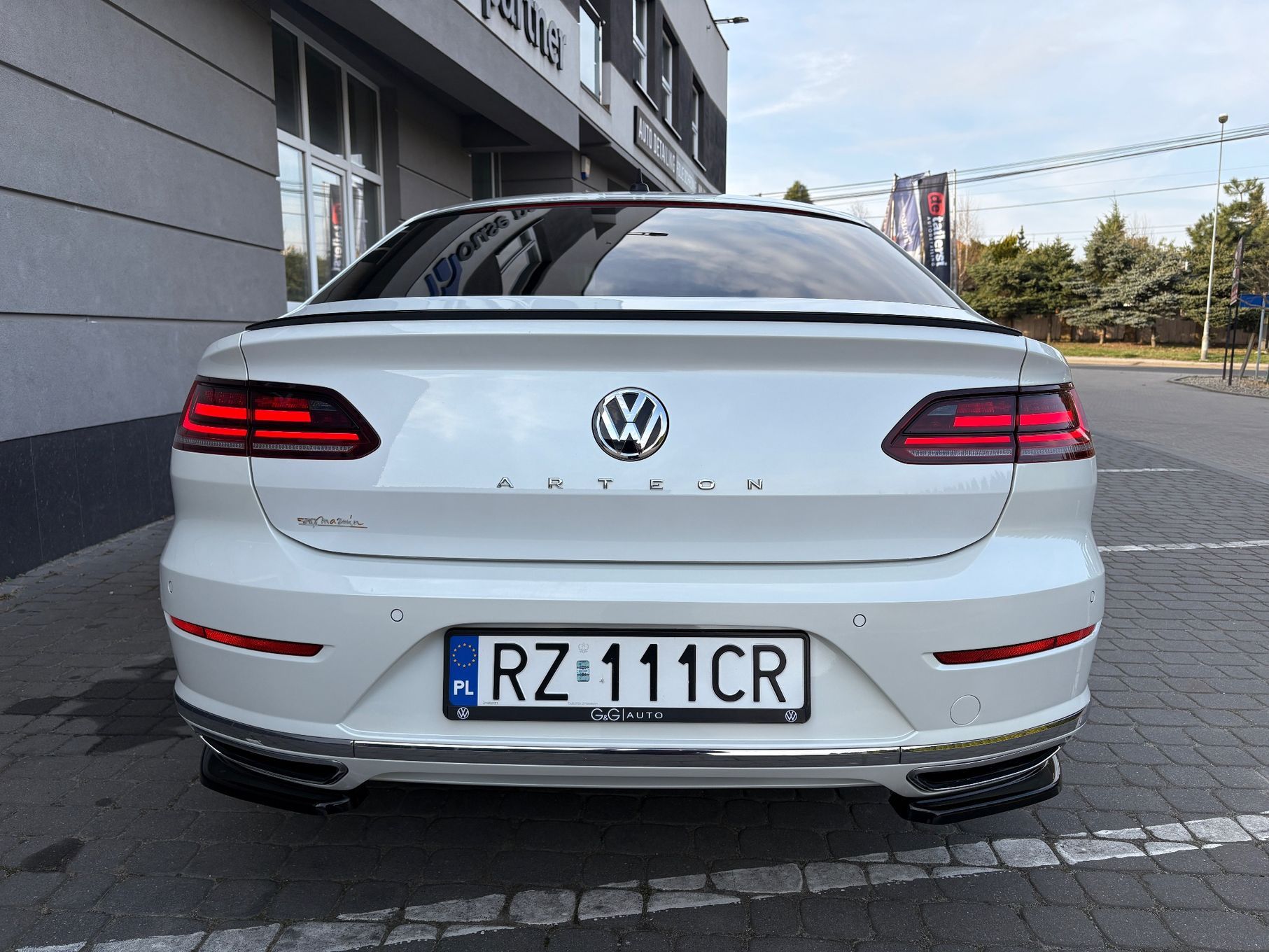 Volkswagen Arteon R-Line Maxton Design Biała Perla