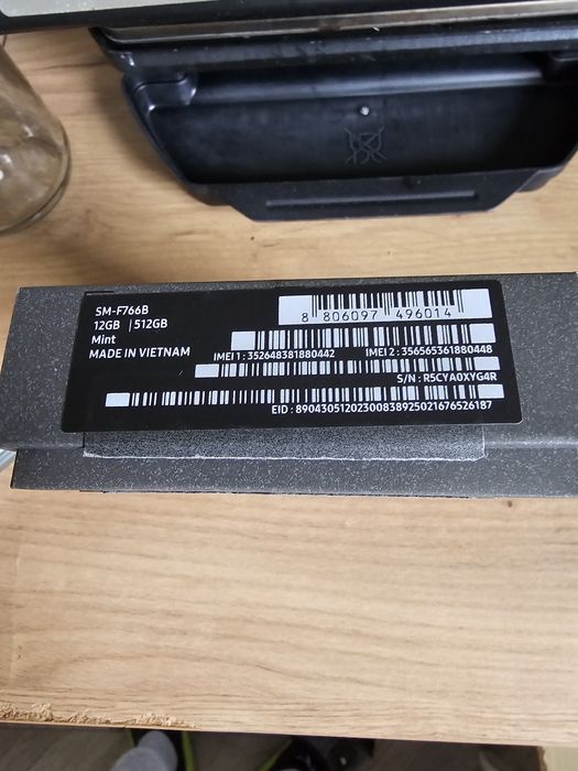 Samsung Galaxy Z Flip7 12/256 wraz z oryginalnym casem