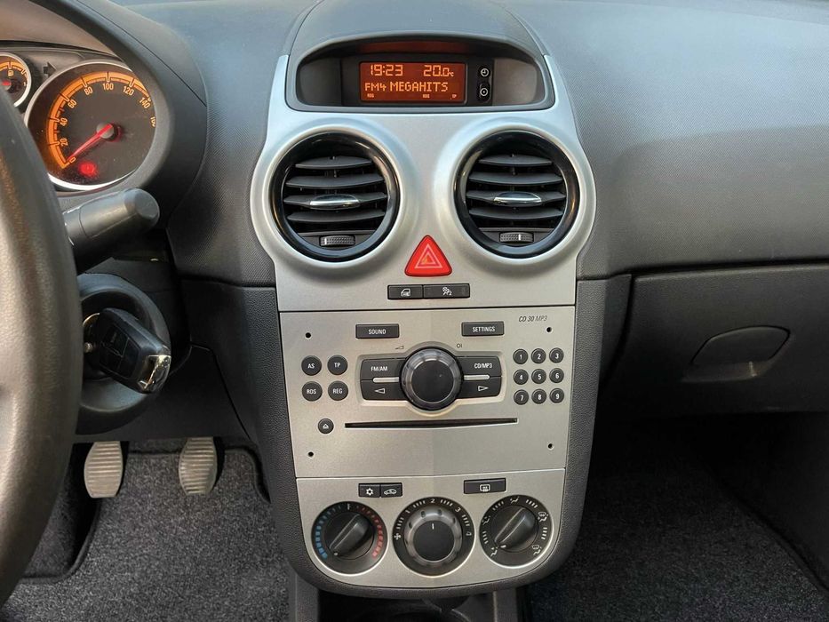 Opel Corsa 1.2 Enjoy