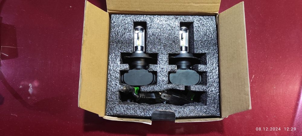 Led лампи H4 на авто