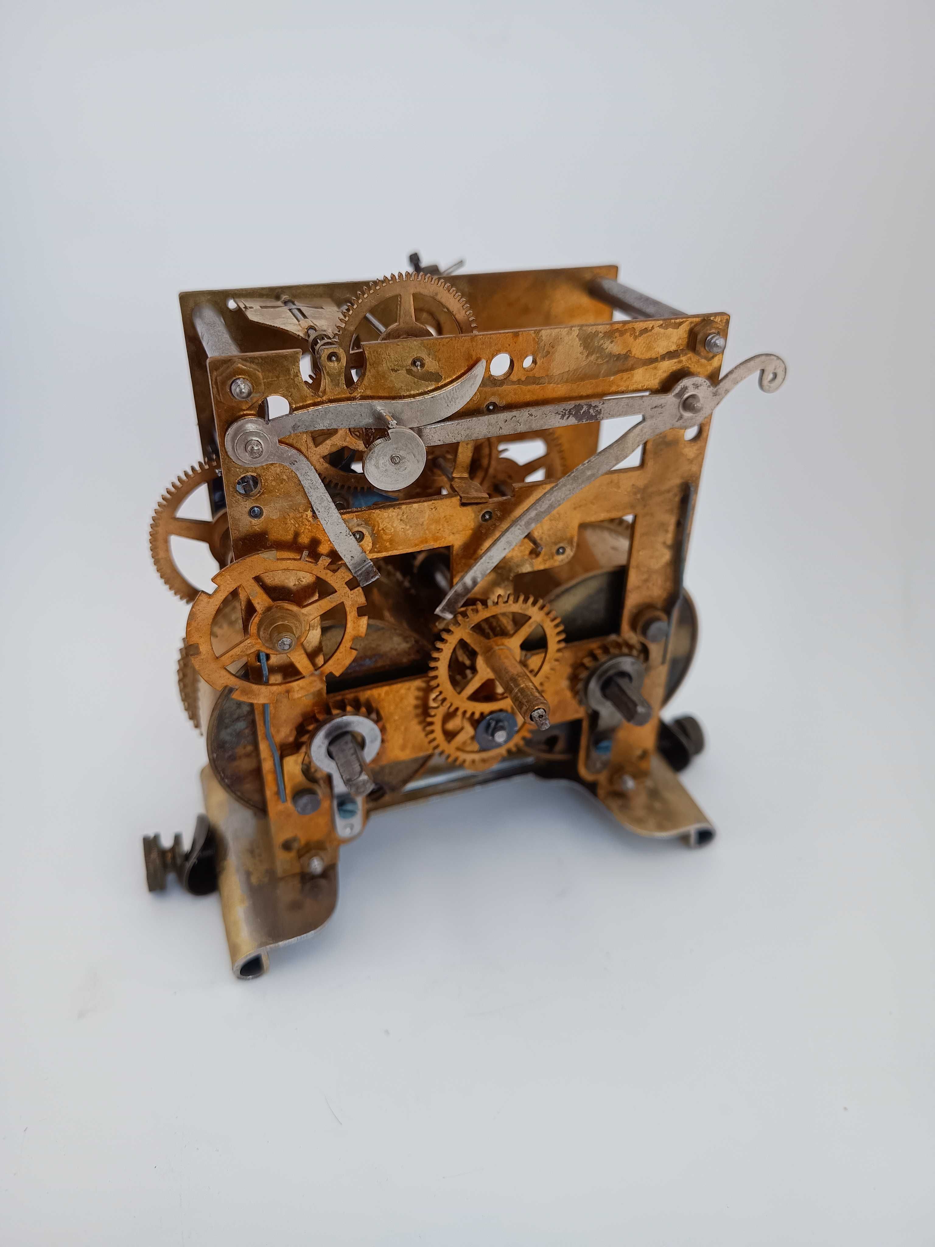Mechanizm do zegara wiszącego Kienzle (5)